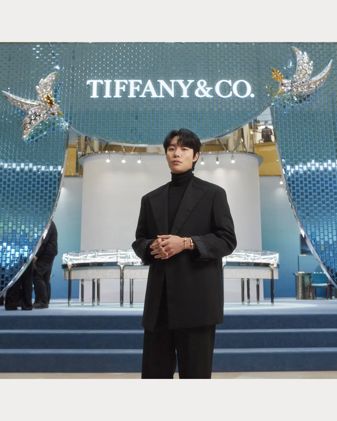 티파니 하우스 오브 아이콘 팝업 스토어 오픈 행사에 참석한 류준열